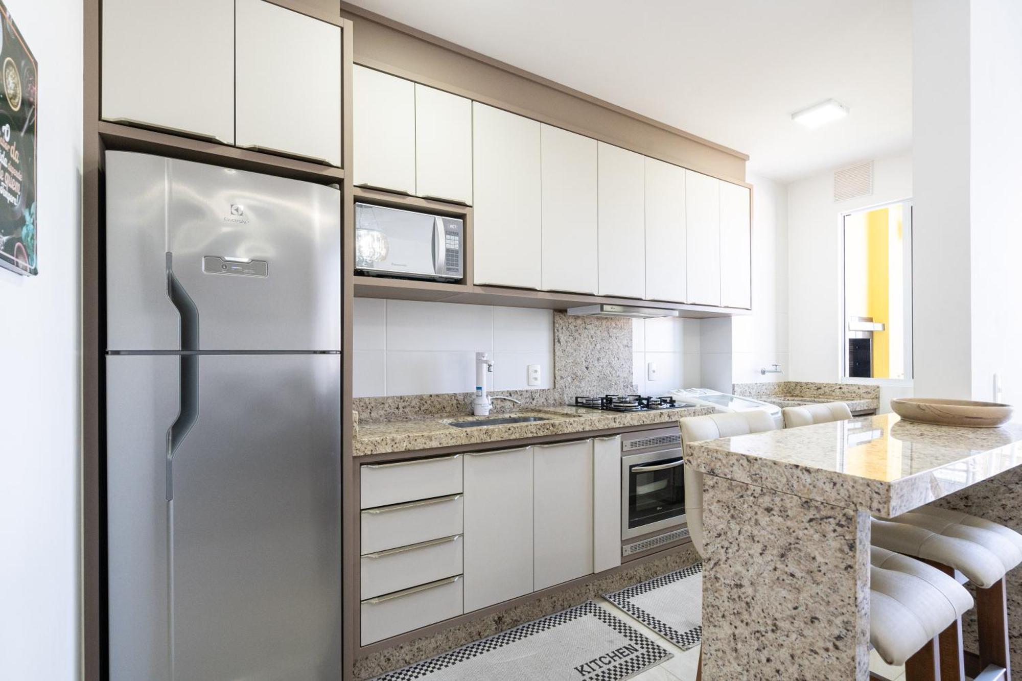 Apto Completo Com Vista Mar Pe Na Areia Em Em Com Spa, Piscina, Quadra De Futebol, Sala De Jogos, Brinquedoteca, Complexo Com Diversos Comercios *