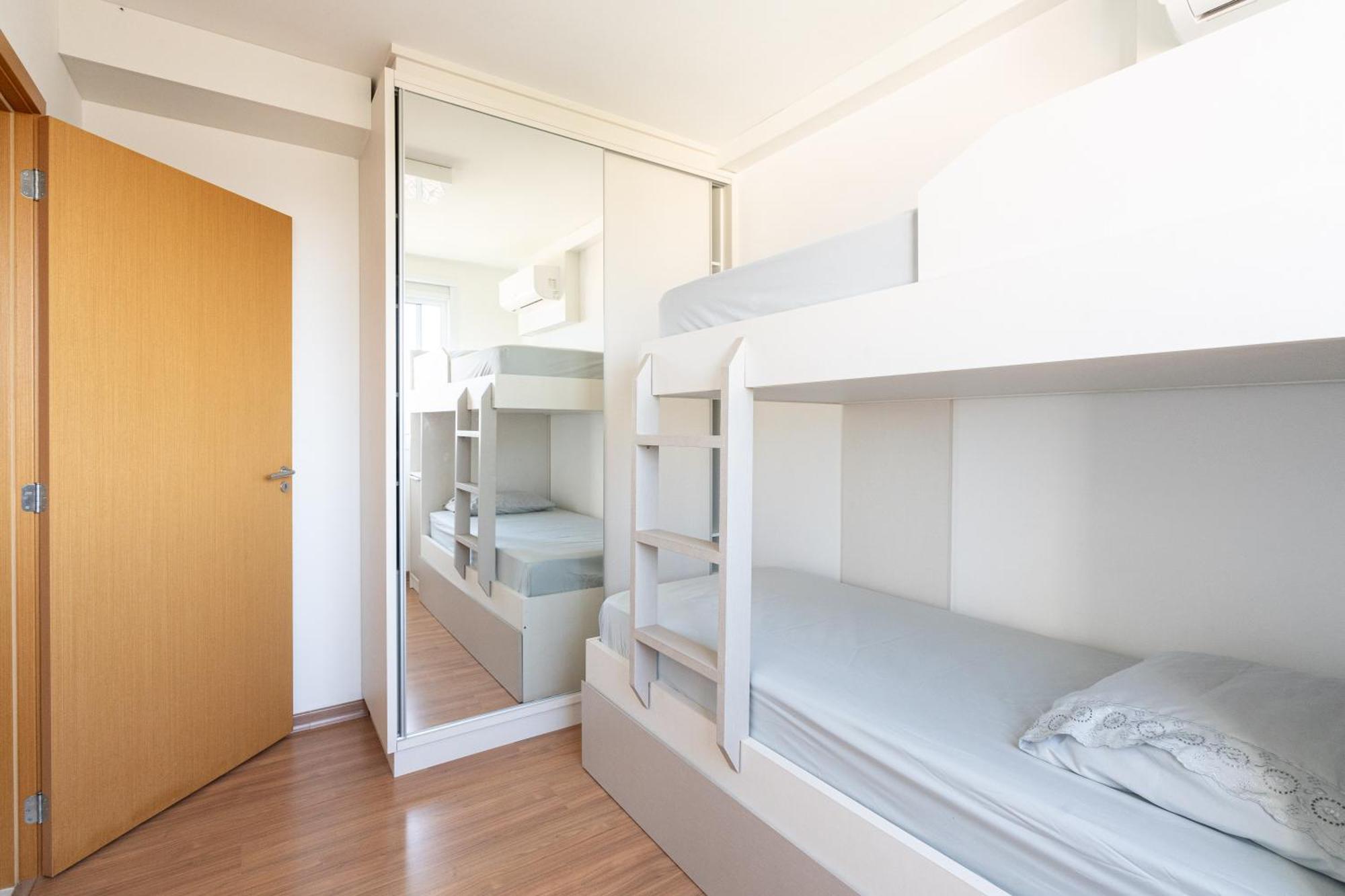 Apto Completo Com Vista Mar Pe Na Areia Em Barra Velha Em Com Spa, Piscina, Quadra De Futebol, Sala De Jogos, Brinquedoteca, Complexo Com Diversos Comercios Apartment *